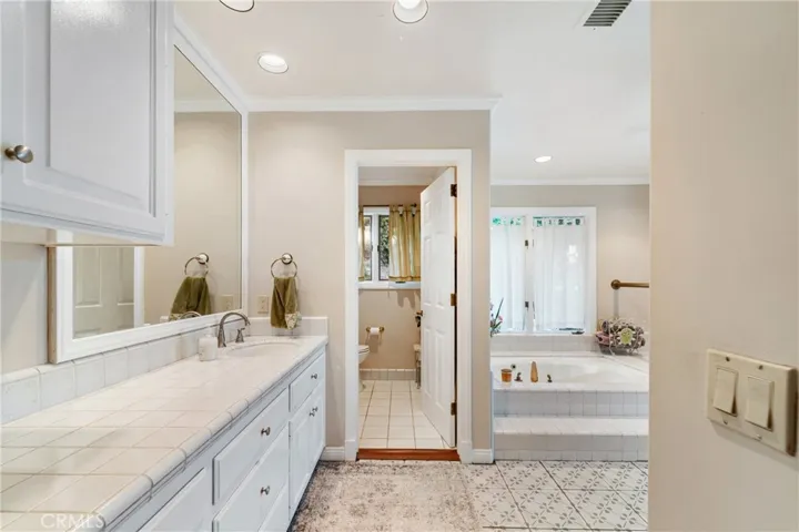 2923 Nuestra, Fallbrook, California 92028