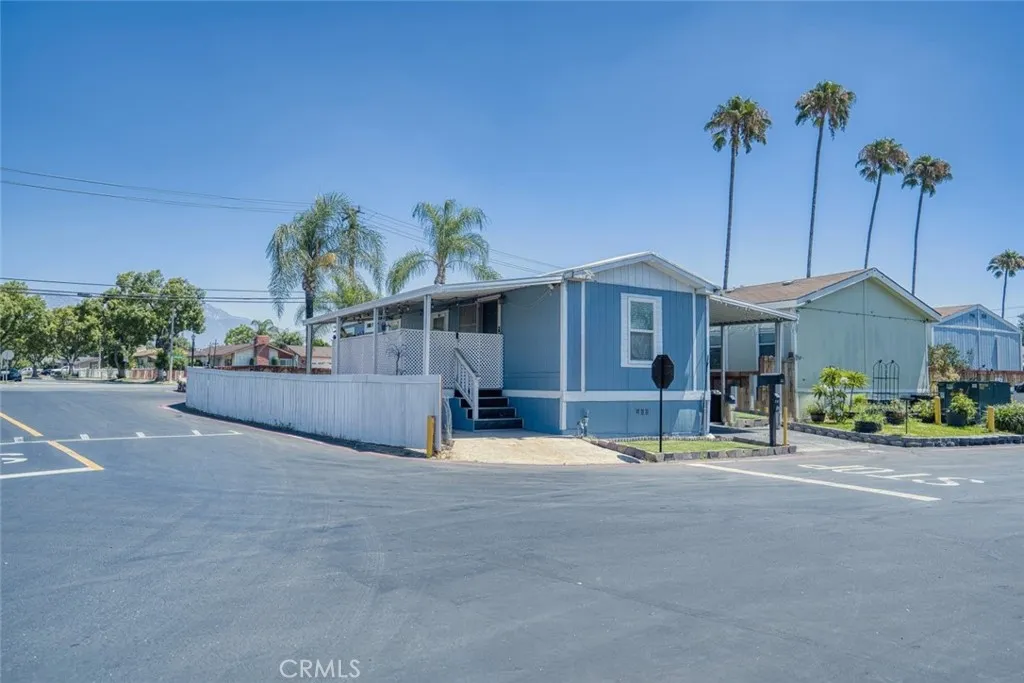 310 E Philadelphia Street 33, Ontario, California 91761 — photo 4