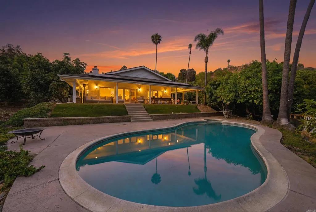 3830 Lake Garden Dr