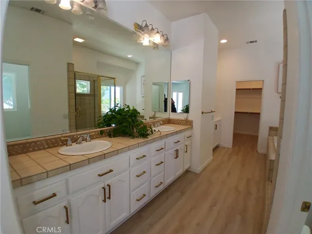 43605 Los Gatos, Temecula, California 92590