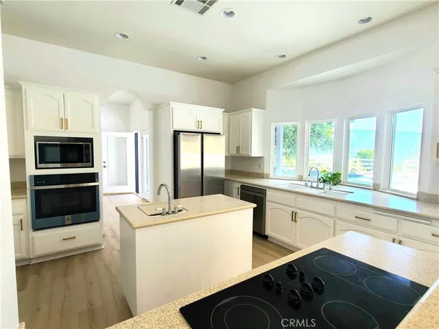 43605 Los Gatos, Temecula, California 92590