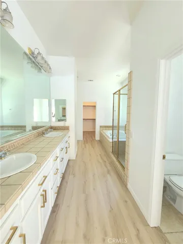 43605 Los Gatos, Temecula, California 92590