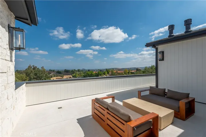 5340 Whitman Road, Hidden Hills, California 91302