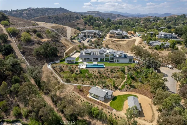 5340 Whitman Road, Hidden Hills, California 91302
