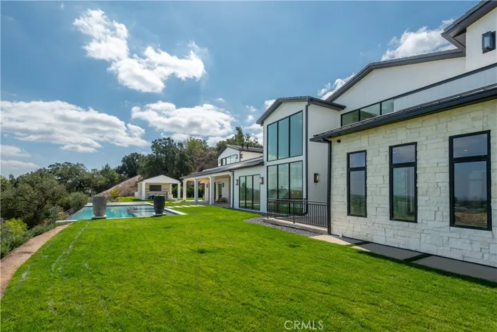 5340 Whitman Road, Hidden Hills, California 91302