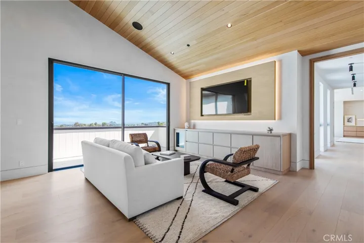 5340 Whitman Road, Hidden Hills, California 91302