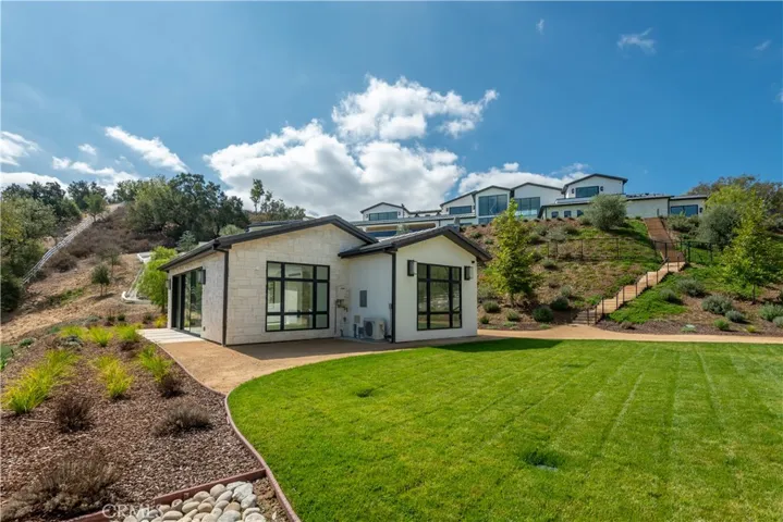 5340 Whitman Road, Hidden Hills, California 91302