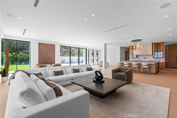 5340 Whitman Road, Hidden Hills, California 91302