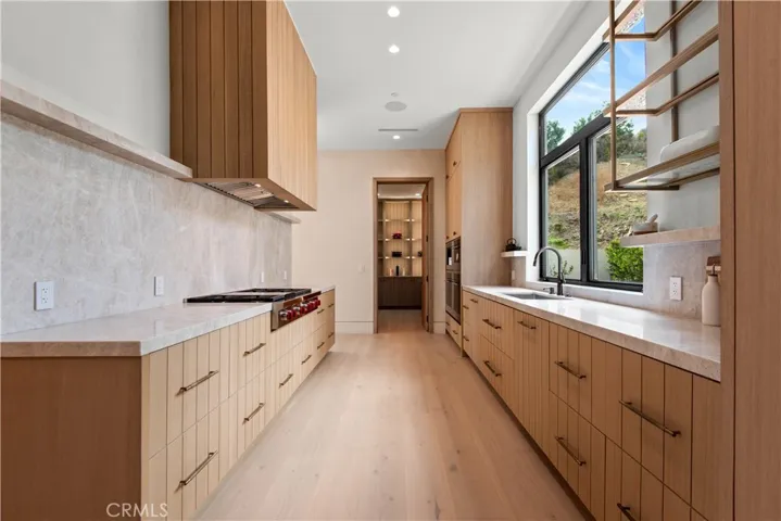 5340 Whitman Road, Hidden Hills, California 91302