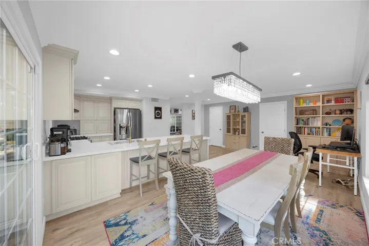12341 Glacier, Los Alamitos, California 90720
