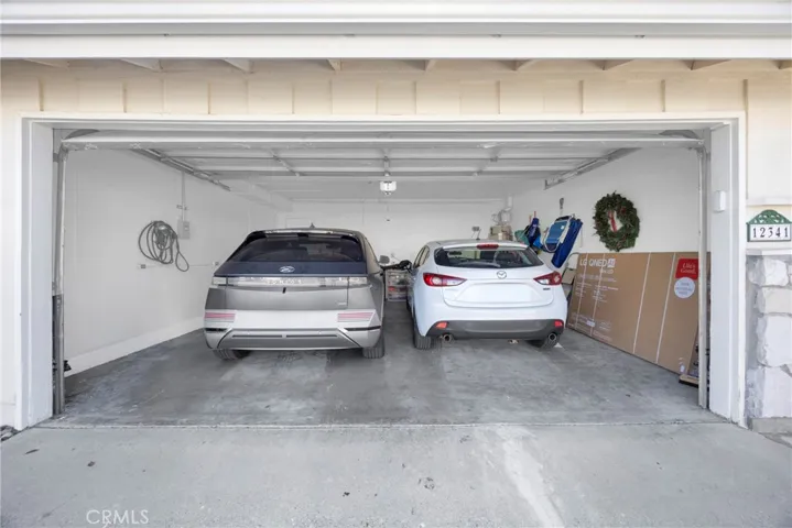 12341 Glacier, Los Alamitos, California 90720