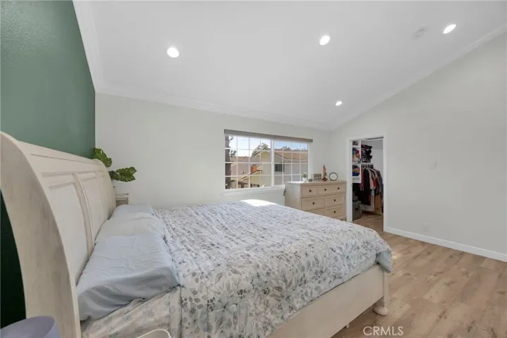 12341 Glacier, Los Alamitos, California 90720