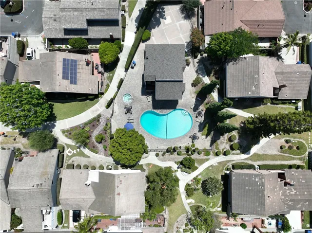 12341 Glacier, Los Alamitos, California 90720