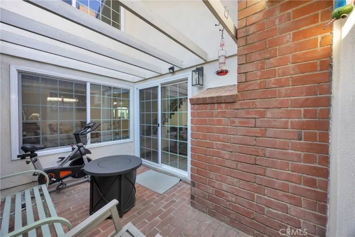 12341 Glacier, Los Alamitos, California 90720