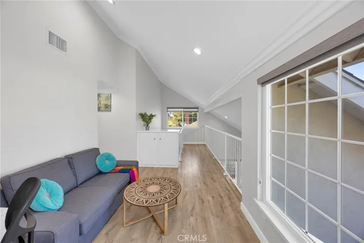 12341 Glacier, Los Alamitos, California 90720