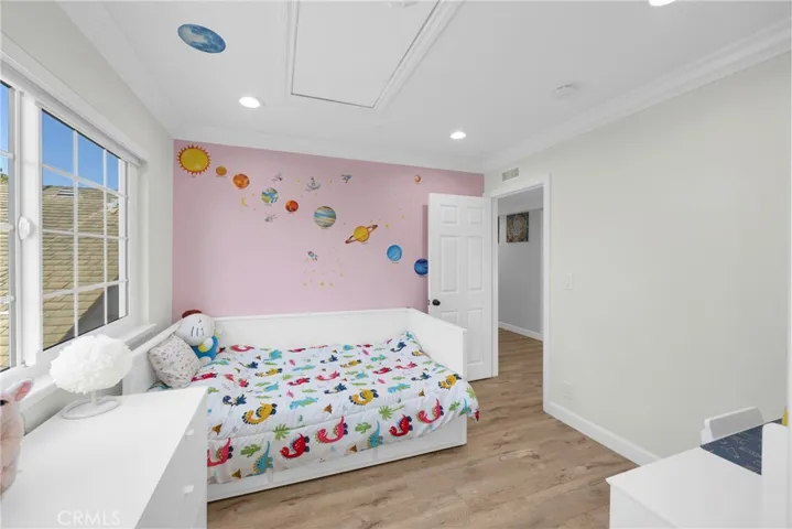 12341 Glacier, Los Alamitos, California 90720