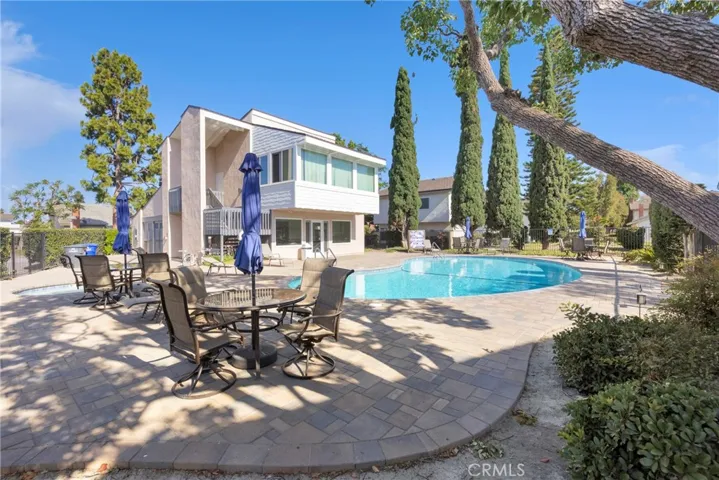 12341 Glacier, Los Alamitos, California 90720