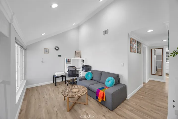 12341 Glacier, Los Alamitos, California 90720