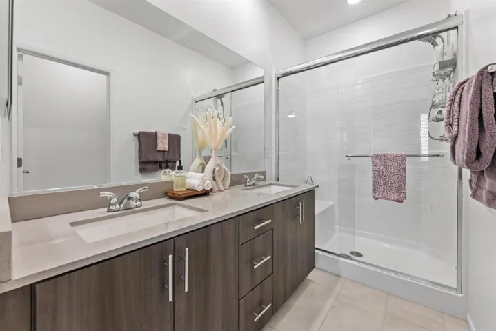 3rd Level Floor Plan, Dual sinks