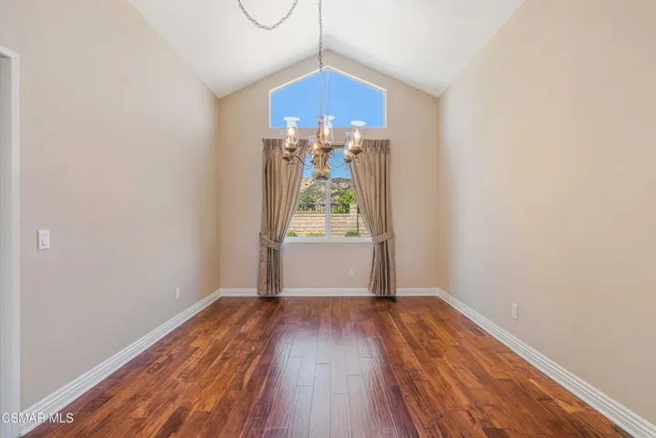 3188 Geronimo Ave-8