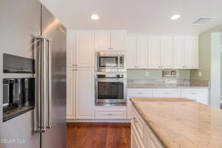 3188 Geronimo Ave-14