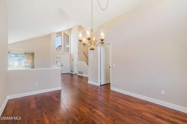 3188 Geronimo Ave-9