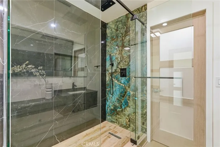 21407 Mulholland Drive, Woodland Hills, California 91364