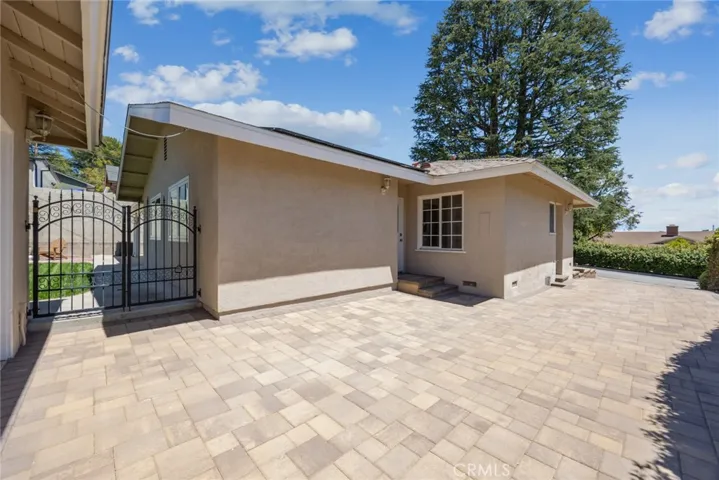 New Driveway with stone pavers