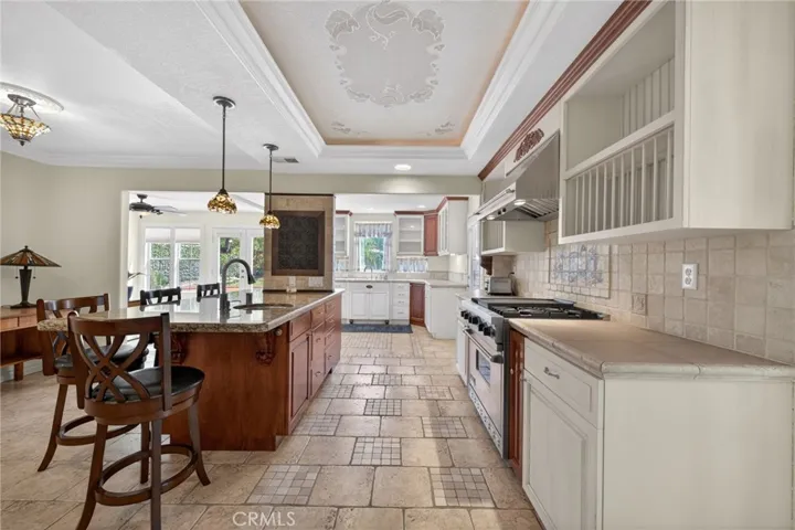 29827 Via Sevilla, Temecula, California 92591