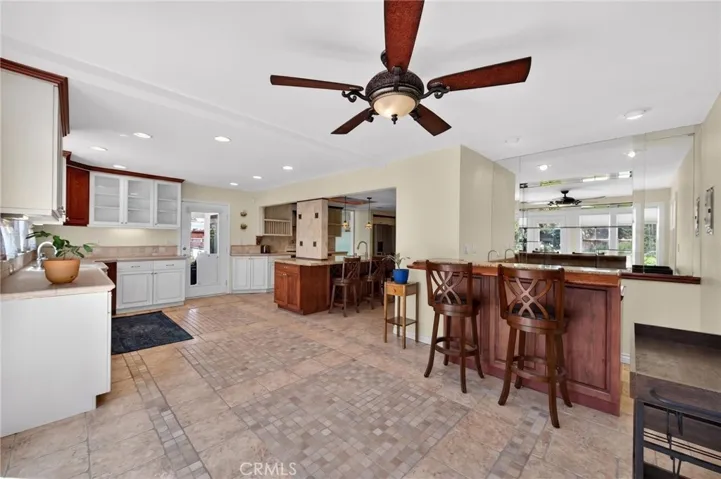 29827 Via Sevilla, Temecula, California 92591