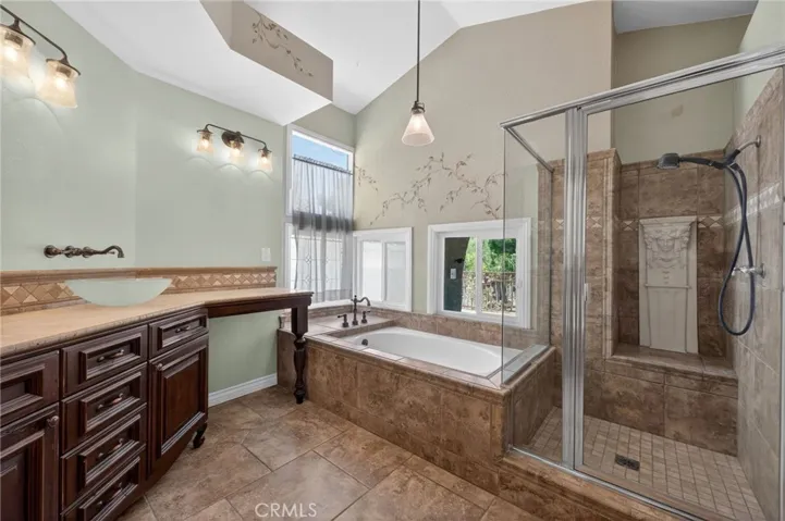 29827 Via Sevilla, Temecula, California 92591