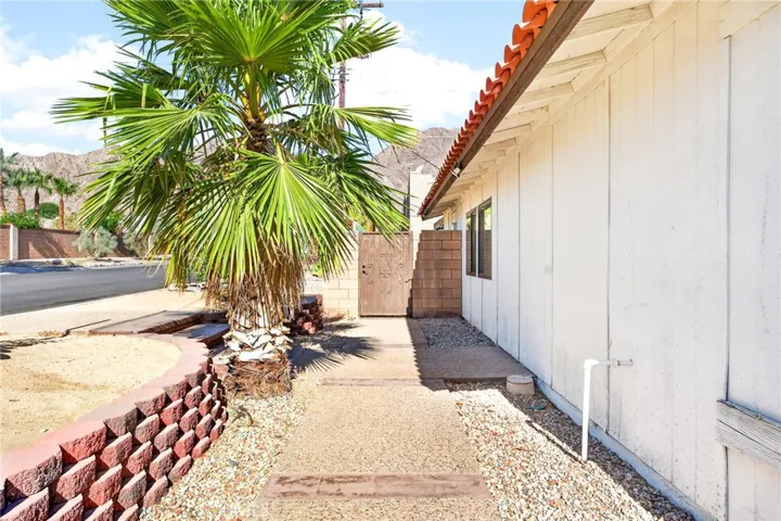 53485 Avenida Alvarado, La Quinta, California 92253