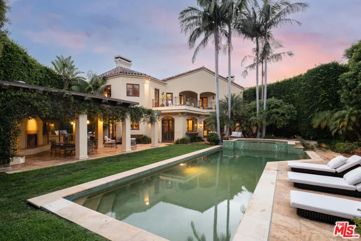 530 Moreno Avenue, Los Angeles, California 90049