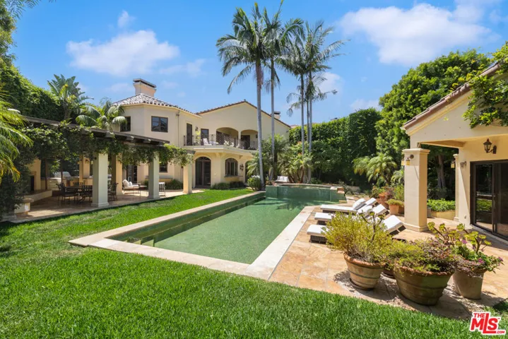 530 Moreno Avenue, Los Angeles, California 90049