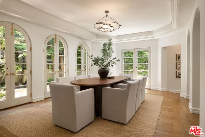 530 Moreno Avenue, Los Angeles, California 90049
