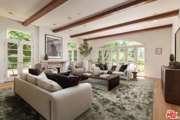 530 Moreno Avenue, Los Angeles, California 90049