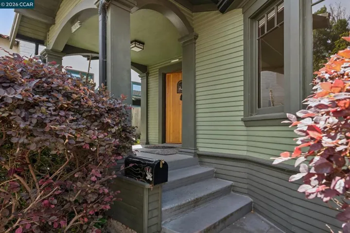 1242 Hopkins St, Berkeley, California 94707