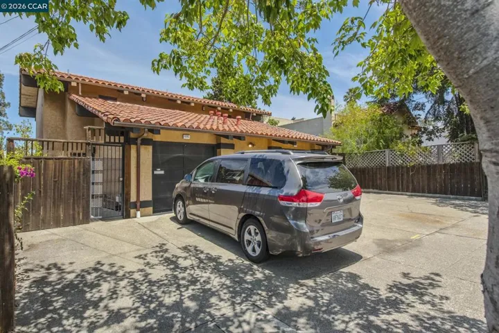 1242 Hopkins St, Berkeley, California 94707