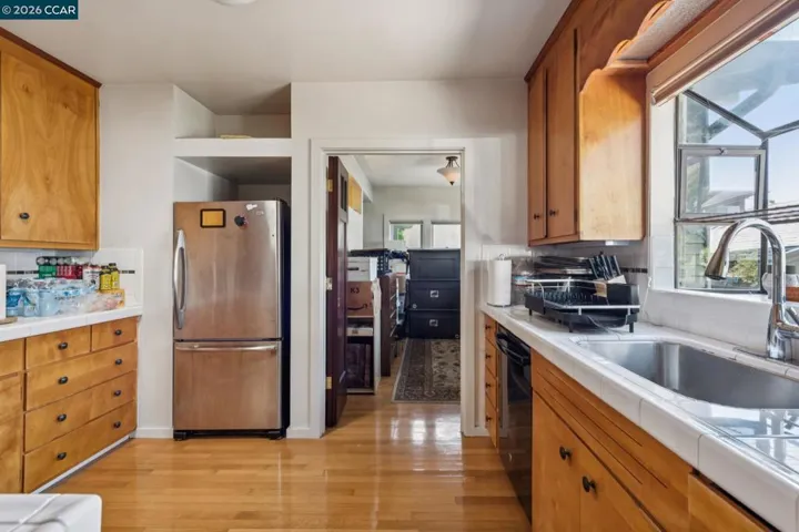1242 Hopkins St, Berkeley, California 94707