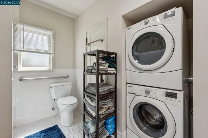 1242 Hopkins St, Berkeley, California 94707