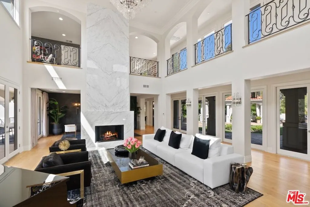Grand Living Room
