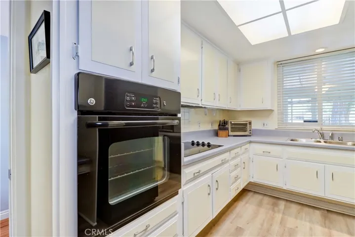 2 Avenida Castilla F, Laguna Woods, California 92637