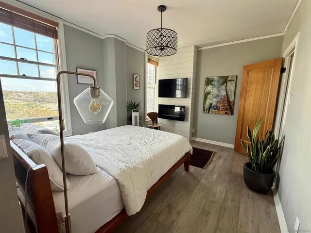 702 Ash 1002, San Diego, California 92101