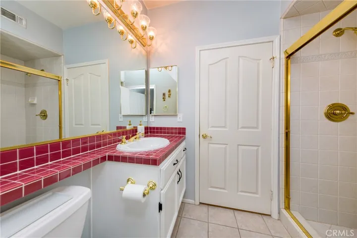 Full Bathroom downstairs