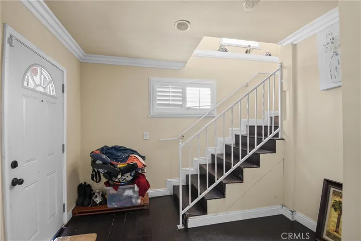 9307 Beach, Los Angeles, California 90002