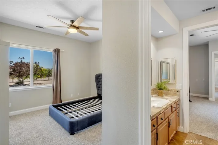 7026 Cataba Road, Oak Hills, California 92344