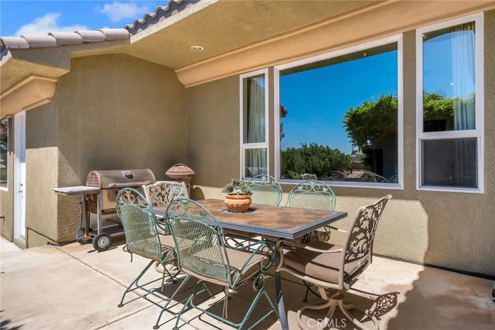 7026 Cataba Road, Oak Hills, California 92344