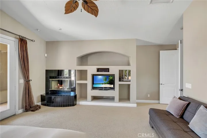 7026 Cataba Road, Oak Hills, California 92344