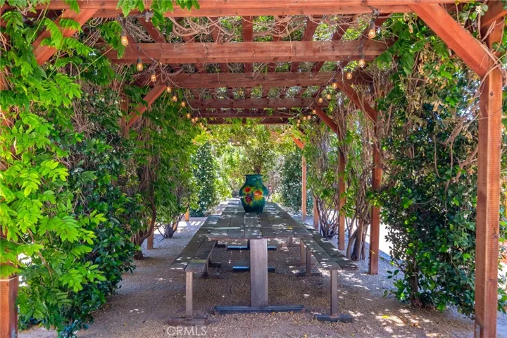 7026 Cataba Road, Oak Hills, California 92344