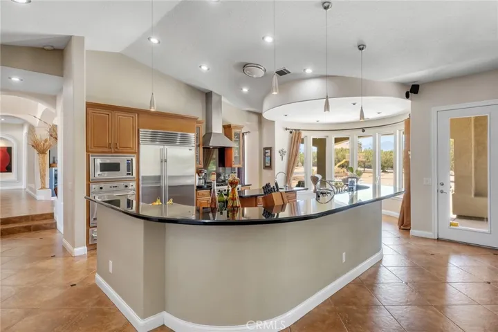 7026 Cataba Road, Oak Hills, California 92344